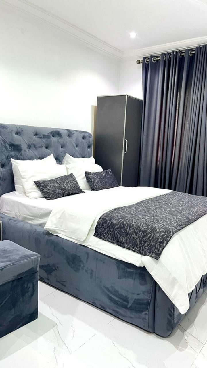 Blueocean Apartment Benin City Bagian luar foto